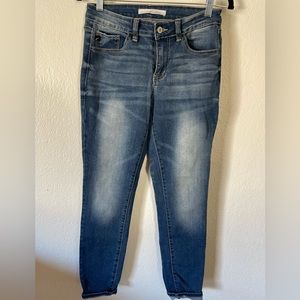 KanCan jeans size 27